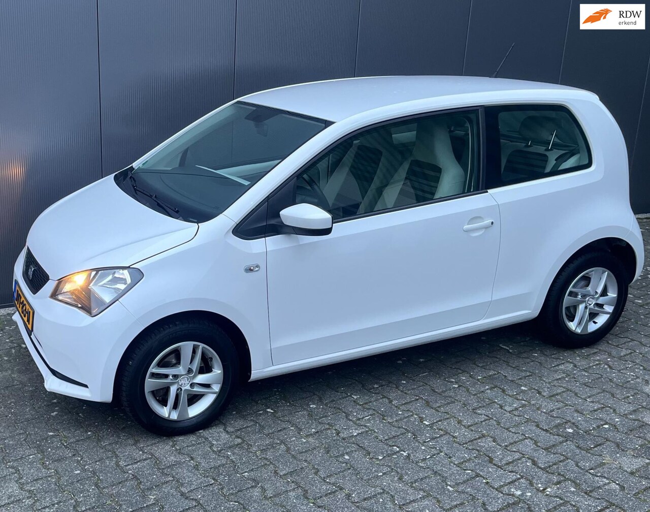 SEAT Mii - 1.0 Style Chic 1.0 Style Chic - AutoWereld.nl