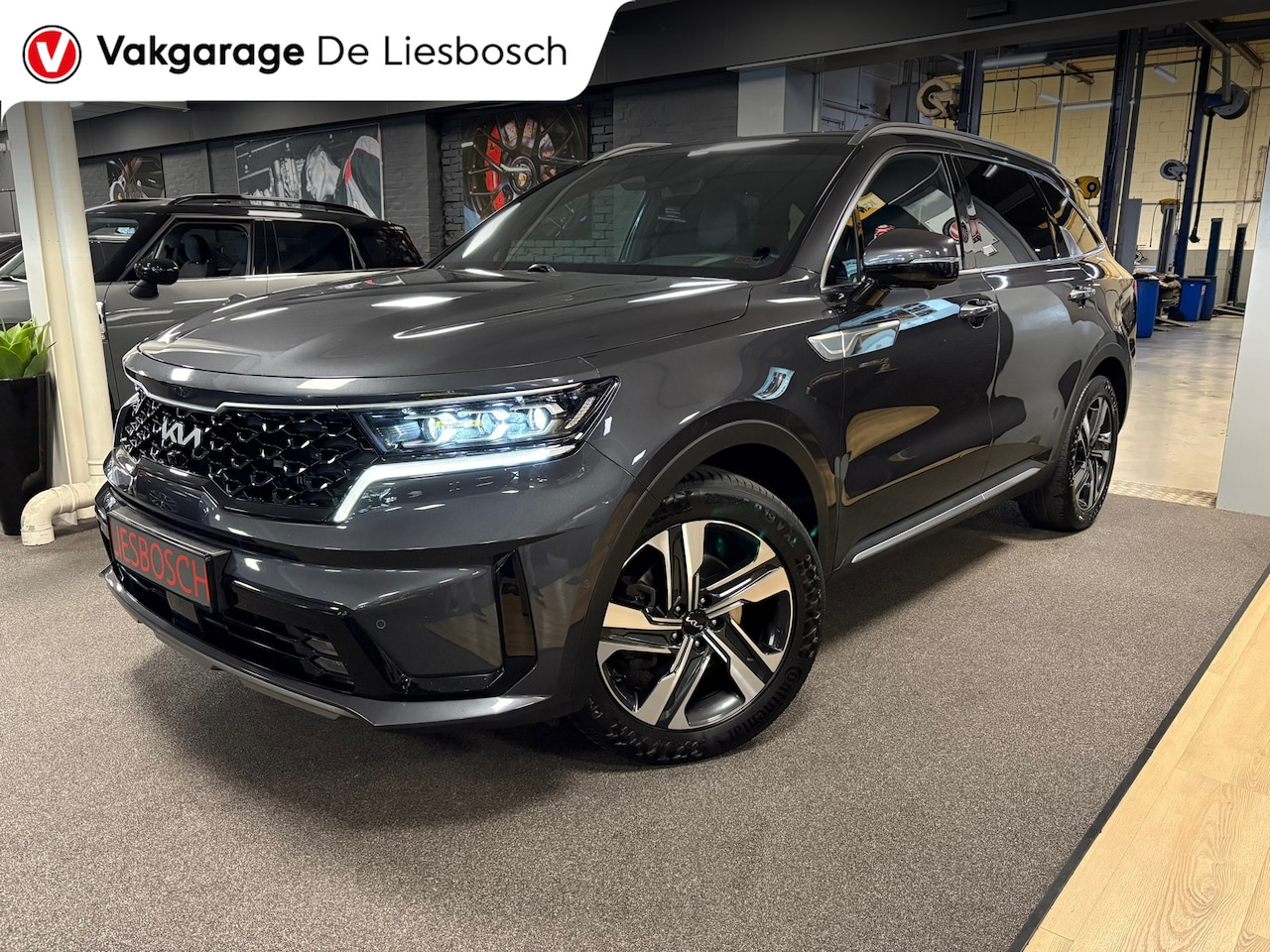 Kia Sorento - 1.6 T-GDI Plug-in Hybrid 4WD ExecutiveLine 7p. / Leder / 360 camera / dealer onderhouden / - AutoWereld.nl