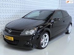 Opel Astra GTC - 2.0 T 147KW / 200PK 6-BAK 170.000km (2009)