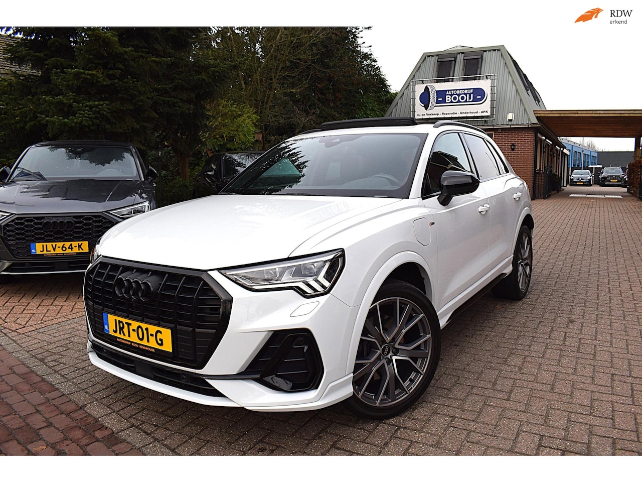Audi Q3 - 45 TFSI e S-LINE/ PANODAK/ADAP-CRUISE/360 CAMERA/SONOS/TREKHAAK/CARPLAY/SFEERVERL/STOELVER - AutoWereld.nl