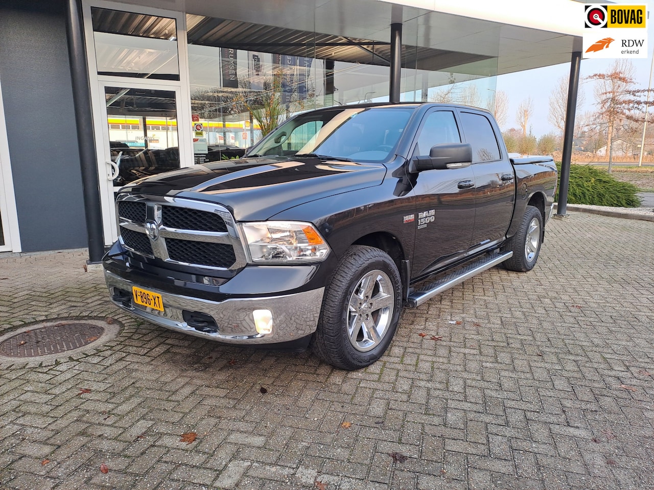 Dodge Ram 1500 - 5.7 V8 4x4 Crew Cab 5.7 V8 4x4 Crew Cab - AutoWereld.nl