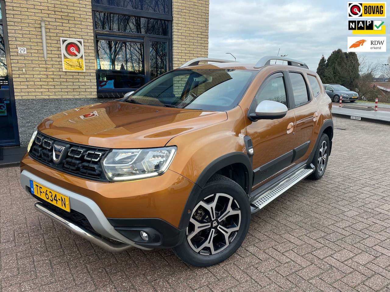 Dacia Duster - 1.2 TCe Prestige- NAV-360cam-Leer-trekhaak - AutoWereld.nl