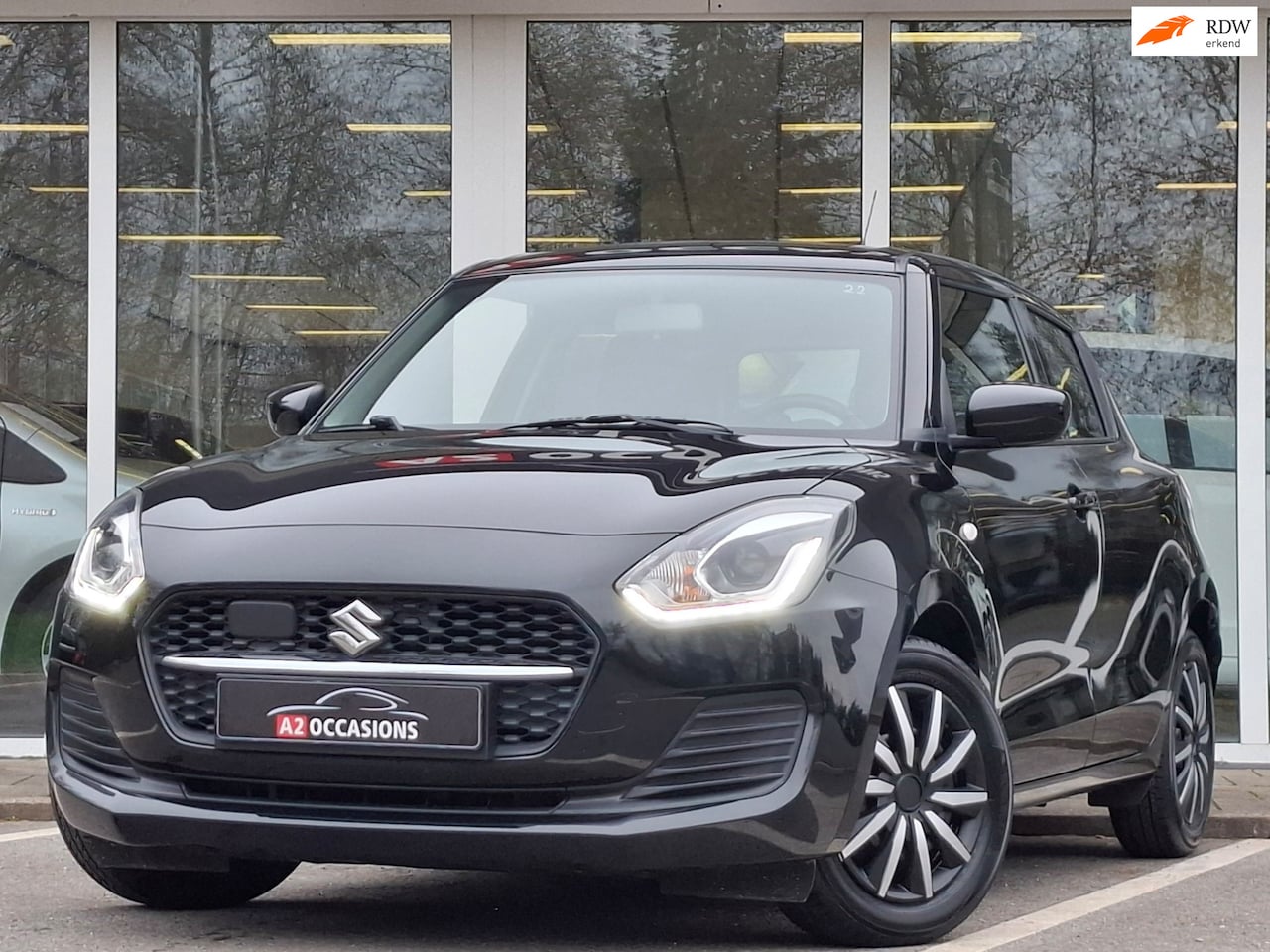 Suzuki Swift - 1.2 Smart Hybrid Bluetooth/Cruise/Airco - AutoWereld.nl