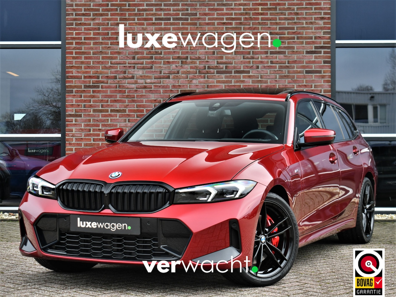 BMW 3-serie Touring - 330e M-Sport LCI-2 Pano Trekh 360 HUD El-zetels - AutoWereld.nl
