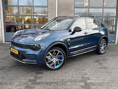 Lynk & Co 01 - 1.5 PLUG IN HYBRID | 360 CAMERA | TREKHAAK | ALL SEASON BANDEN |