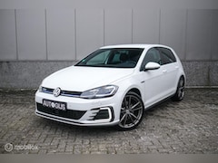 Volkswagen Golf - 7.5 GTE PHEV | Pretoria's | Virtual cockpit | LED | Stoelverwarming | NAP NL auto | winter