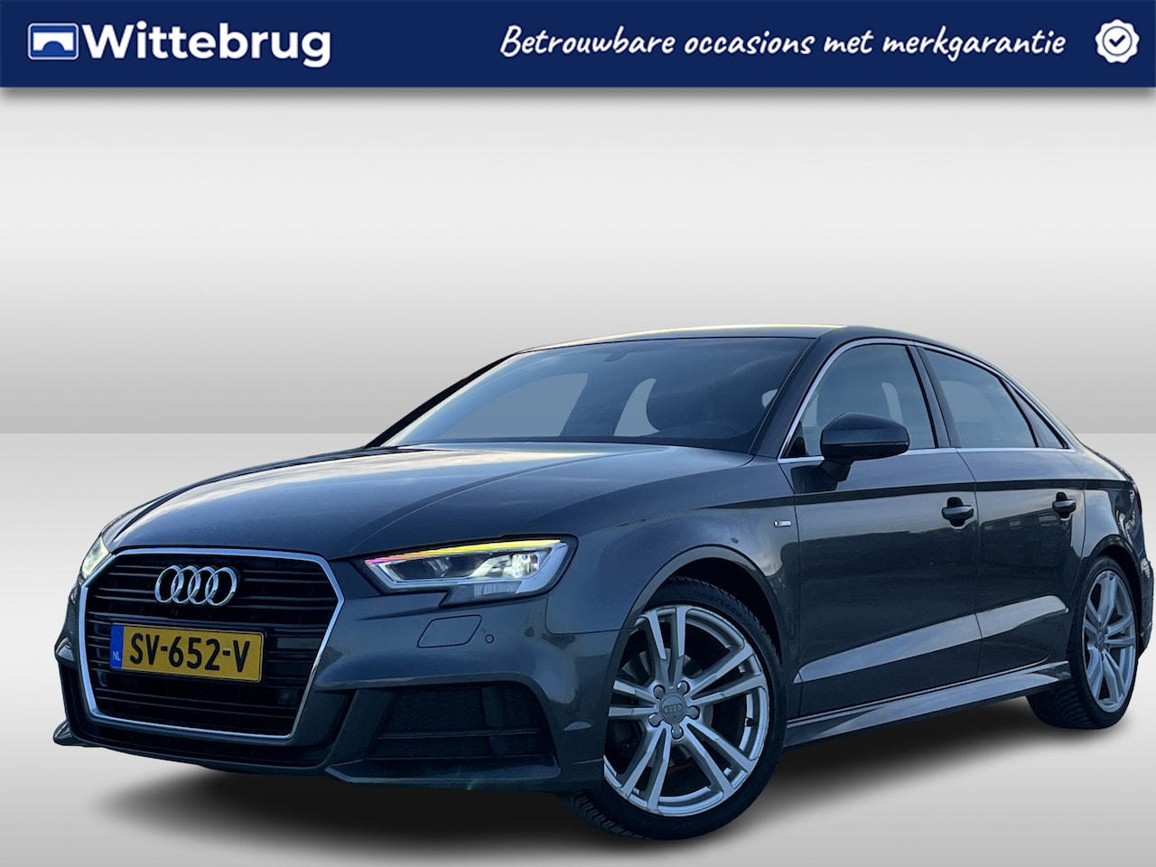 Audi A3 Limousine - 1.5 TFSI CoD Sport S Line Edition / Navigatie / Climate controle / Parkeersensoren V+A / L - AutoWereld.nl