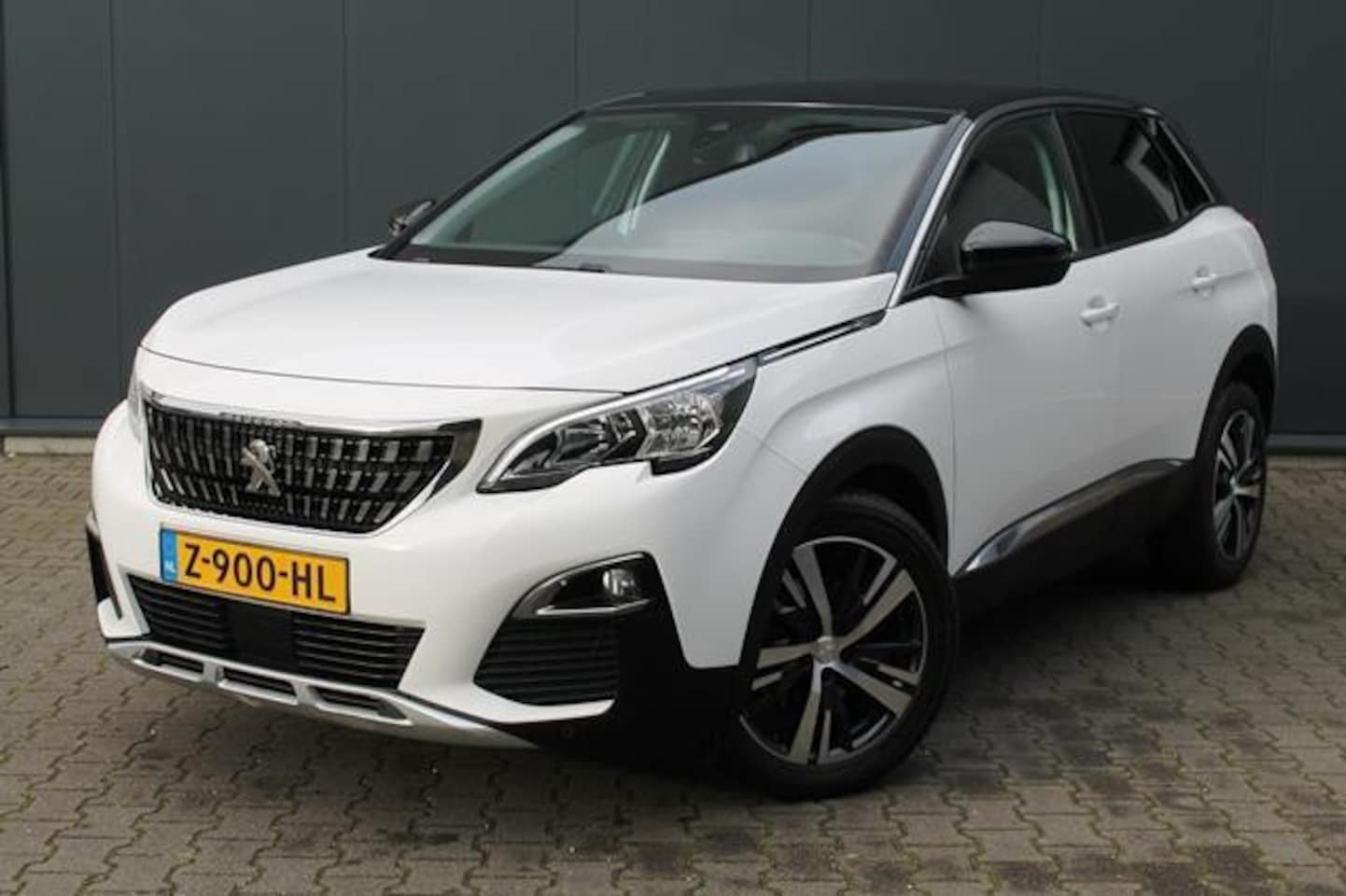 Peugeot 3008 - 1.2 PureTech Allure | Navi | Camera | Automaat - AutoWereld.nl