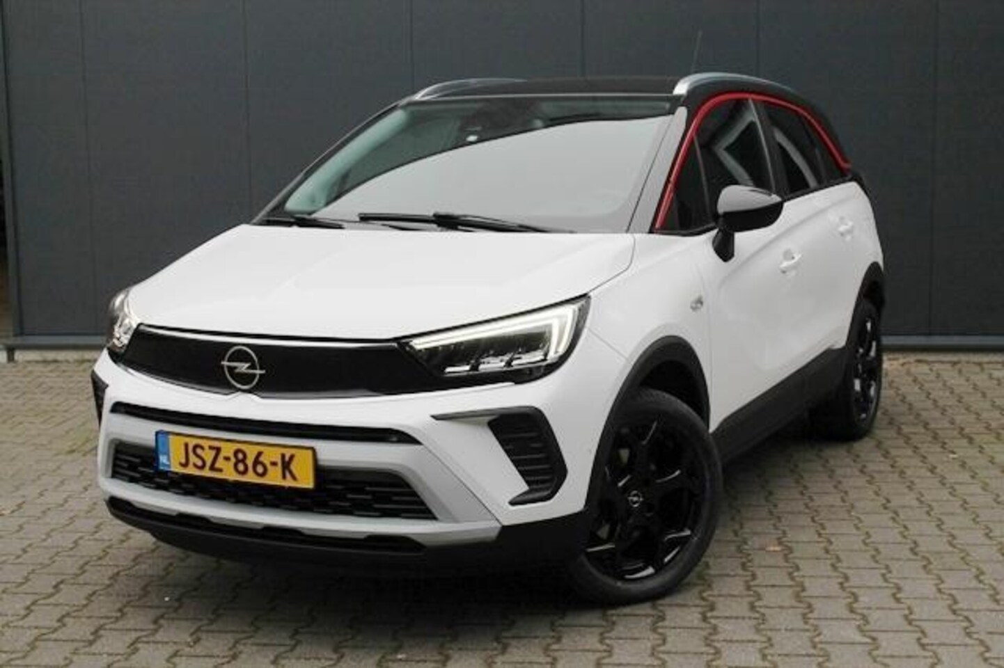 Opel Crossland - 1.2 Turbo GS Line | Automaat | Clima | Navi | Camera - AutoWereld.nl