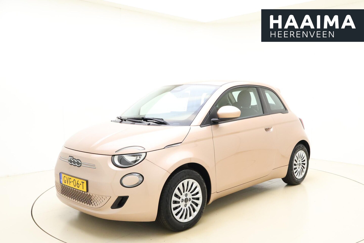 Fiat 500e - Urban 42 kWh 118 Pk | Cruise Control | Climate Control | Apple Carplay & Android Auto - AutoWereld.nl