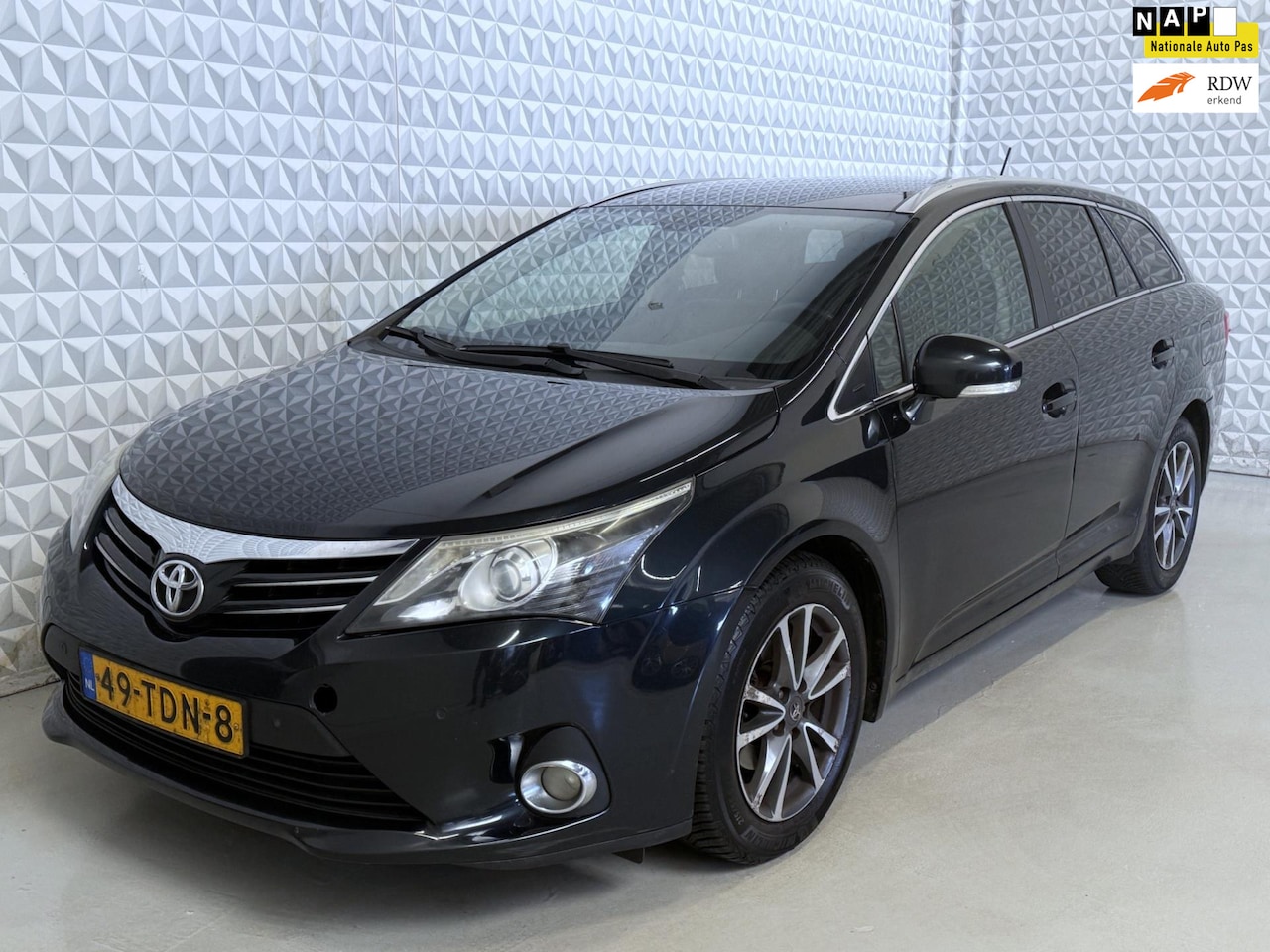 Toyota Avensis Wagon - 2.0 D-4D Dynamic EXPORT / EX BPM! (2012) - AutoWereld.nl