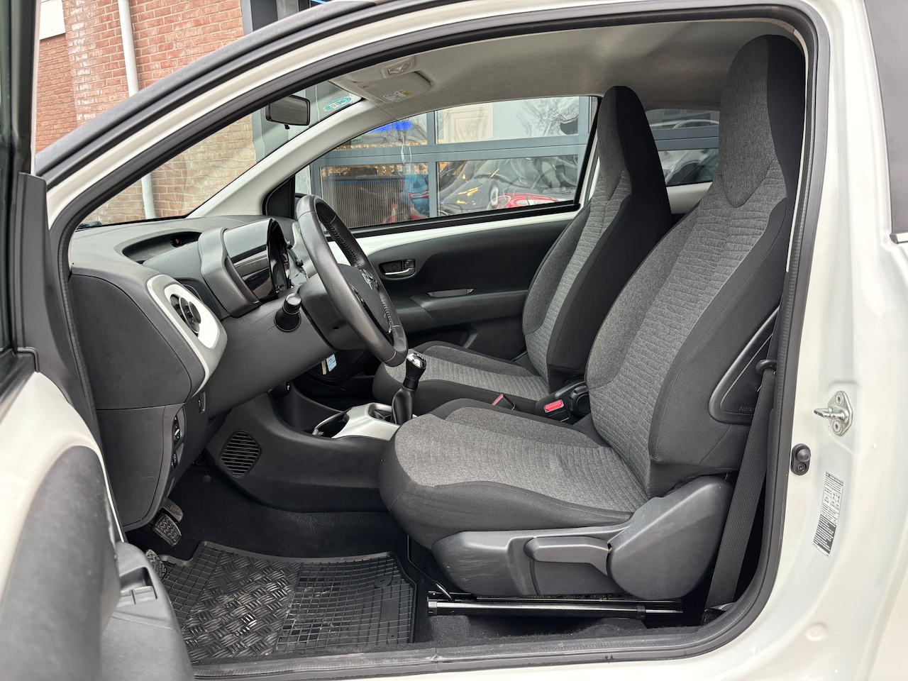 Citroën C1 - 1.0 e-VTi Shine | 1e eig. Navi. Clima. Etc.