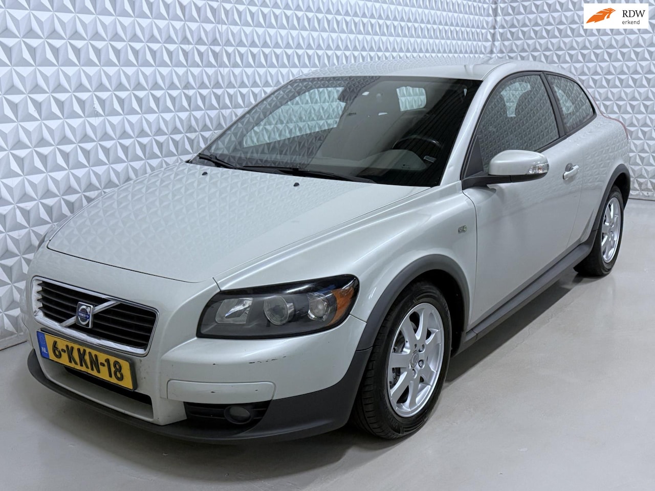 Volvo C30 - 1.6D DRIVe voor weinig! * VASTE PRIJS * (2009) - AutoWereld.nl