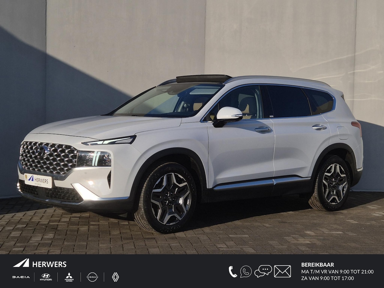 Hyundai Santa Fe - 1.6 T-GDI PHEV Premium Sky Automaat / Dealer onderhouden / Head Up Display / EAER 58 km st - AutoWereld.nl