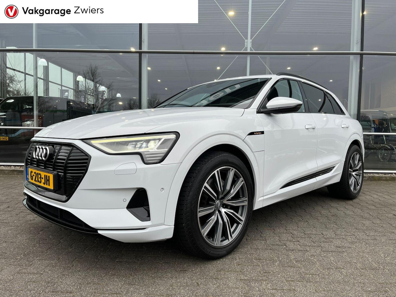 Audi e-tron - 55 Quattro Advanced 95 kWh SOH 92.3% Pano,Apple Carplay, Dubbele laadpoort, - AutoWereld.nl