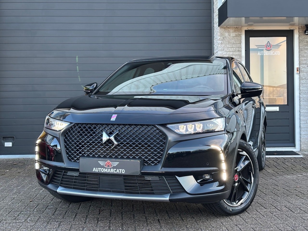 DS 7 Crossback - 1.6 PureTech So Chic | Leder | Navi | Carplay | Led | 19 Inch | Keyless | Electr. Pack | E - AutoWereld.nl