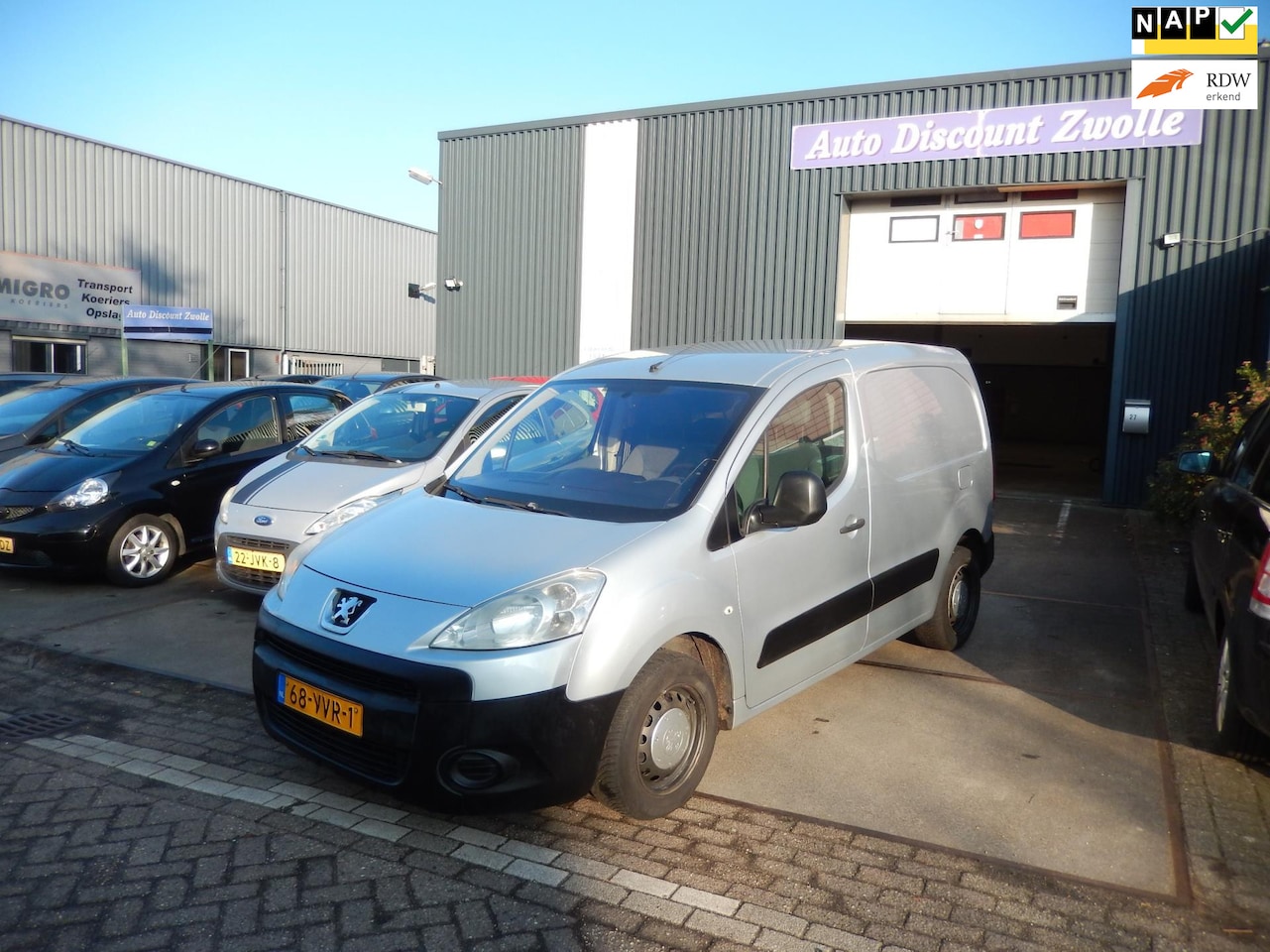 Peugeot Partner - 120 1.6 HDI L1 XR 120 1.6 HDI L1 XR - AutoWereld.nl
