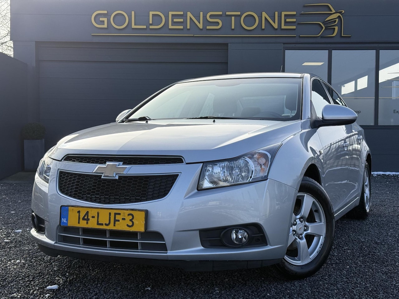 Chevrolet Cruze - 1.6 LS Airco,Pdc,Trekhaak,Lm velgen,N.A.P,Weinig km,113pk,Apk tot 05-2026 - AutoWereld.nl