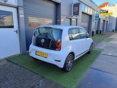 Volkswagen Up! - 1.0 BMT high up 2017 5DRS Airco Cruise NAP