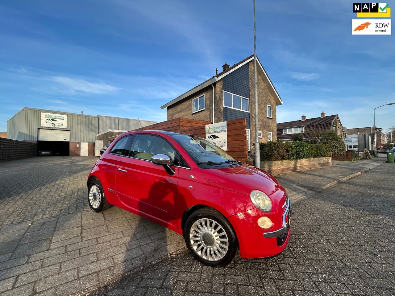 Fiat 500 - 1.2 Lounge panorama dak nieuwe apk! - AutoWereld.nl
