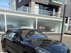 Porsche Cayenne - 3.0 E-Hybrid