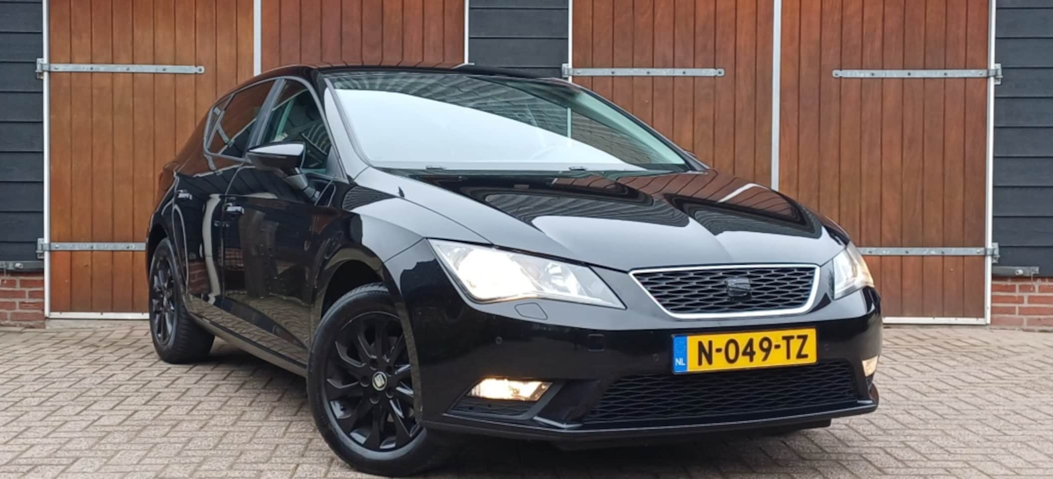 SEAT Leon - 1.2 TSI Style 1.2 TSI Style, Bluetooth, All seasonbanden, Onderhoudshistorie - AutoWereld.nl