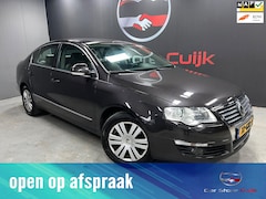 Volkswagen Passat - 1.4 TSI Highline | Trekhaak | Stoelverwarming