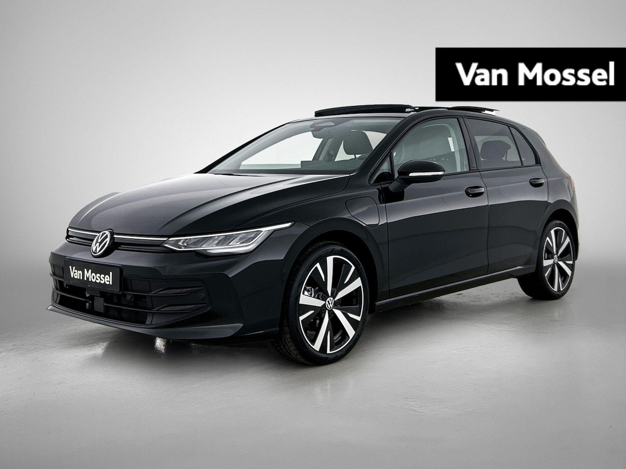 Volkswagen Golf - 1.5 eHybrid Life Edition | 204pk | Automaat | Panoramaschuif-kanteldak | Stoel/Stuur Verwa - AutoWereld.nl