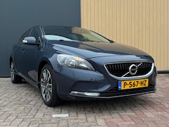 Volvo V40 - 2.0 T3 152PK | Cruise | Clima | Stoelverwarming | Navi | PDC | Nieuwe Distributieriem |