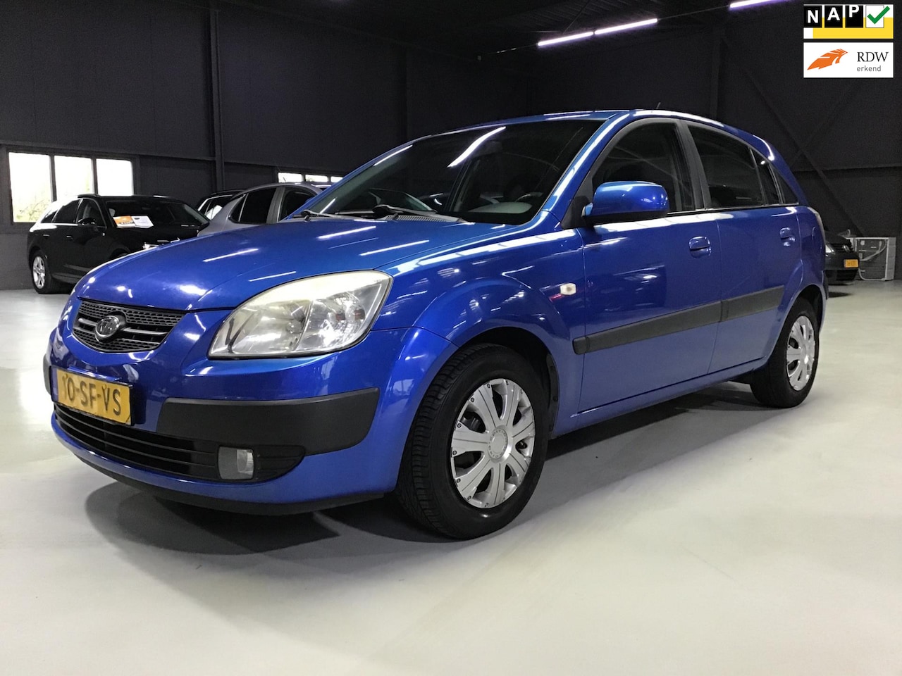 Kia Rio - 1.4 L I New Apk + Kln Brt I 5 Drs I Elec Ramen I Isofix I AIrco I Centr. deurvergr. I Mist - AutoWereld.nl