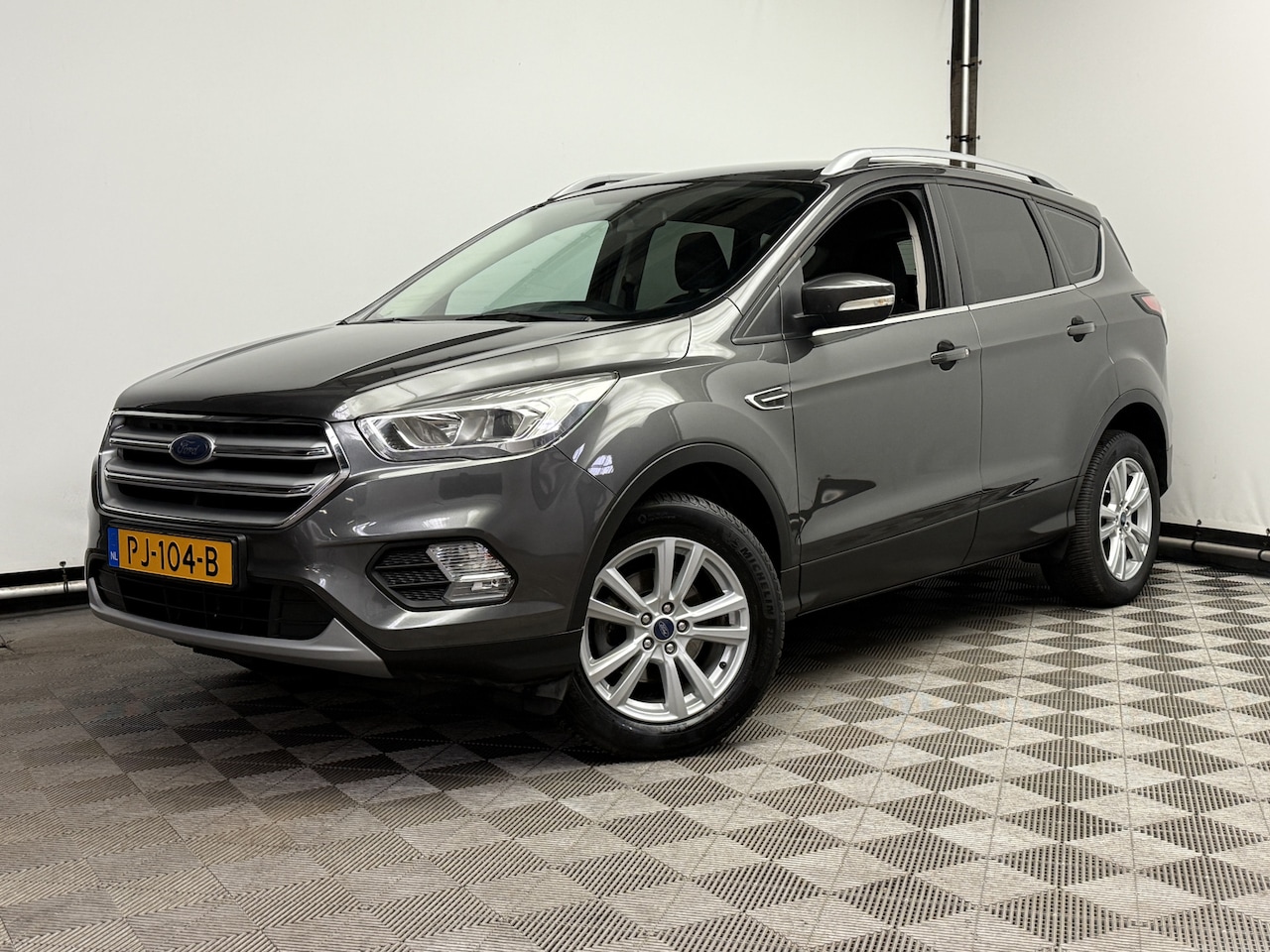Ford Kuga - 1.5 EcoBoost Trend Ultimate Navi Camera Trekhaak NL Auto - AutoWereld.nl