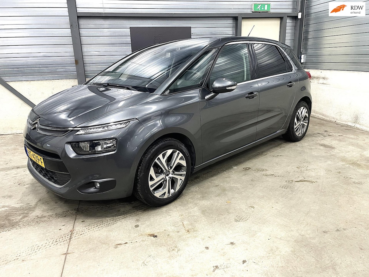 Citroën C4 Picasso - 1.2 PureTech Intensive navi Trekhaak - AutoWereld.nl