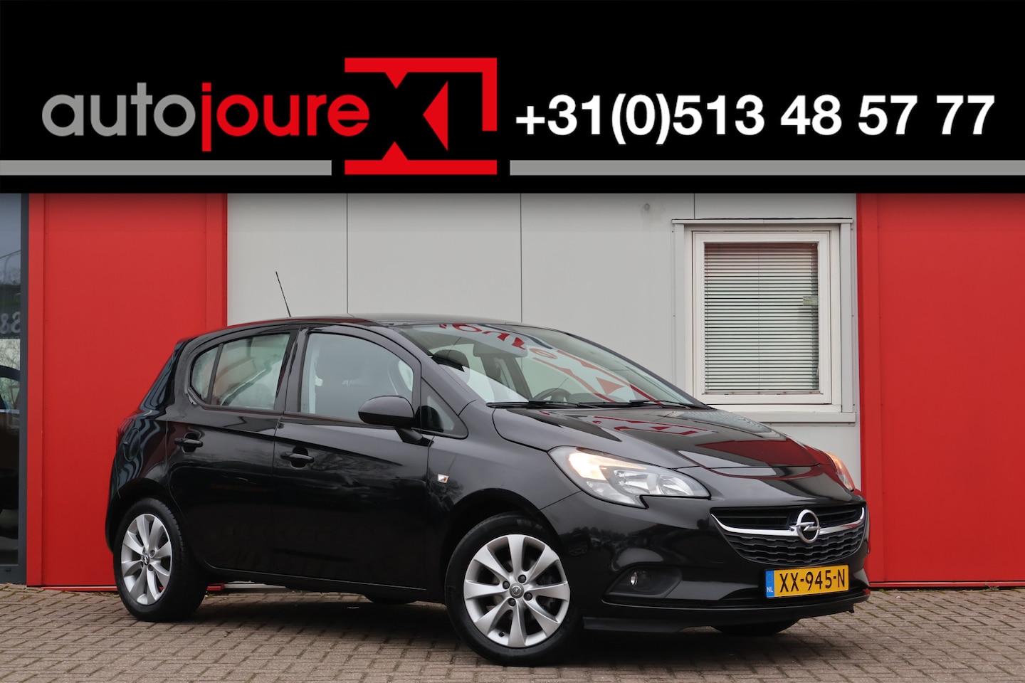 Opel Corsa - 1.4 Favourite | Airco | Cruise | Navigatie | - AutoWereld.nl