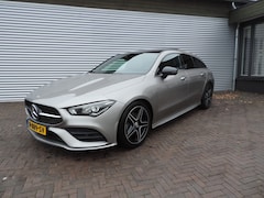 Mercedes-Benz CLA-klasse Shooting Brake - 180 Business Solution AMG panoramadak night pakket trekhaak vol vol sfeer licht