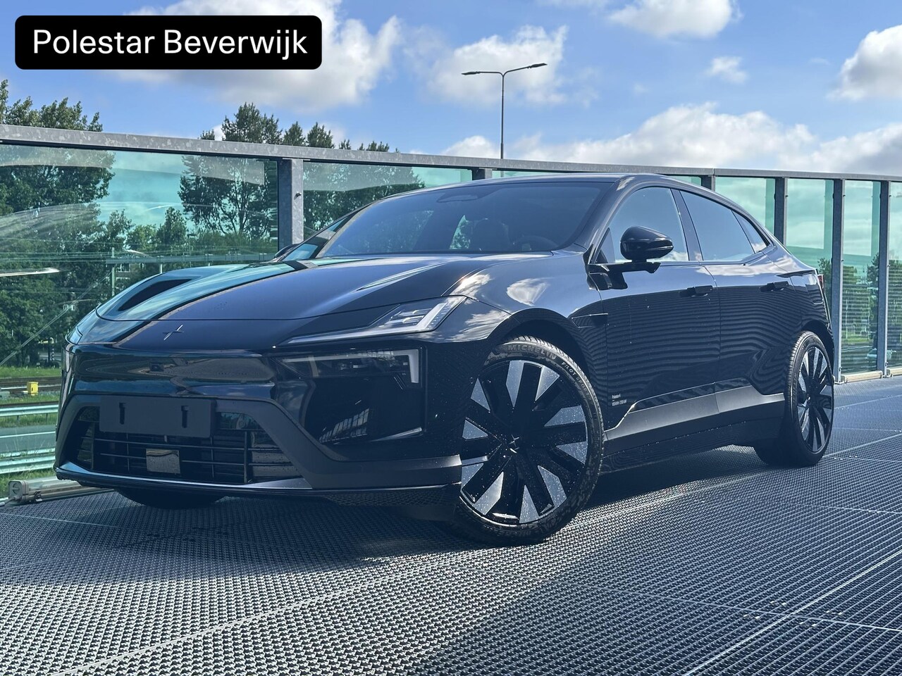 Polestar 4 - Long Range Single motor 100 kWh / Pano. dak / Head-up display / Pilot pack / Elek. voorsto - AutoWereld.nl