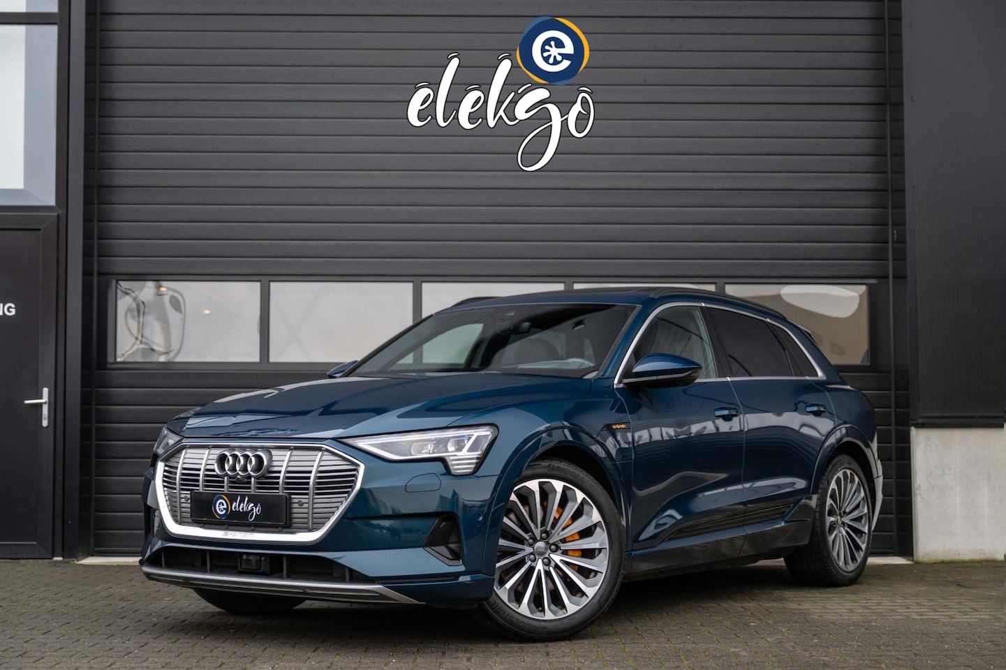 Audi e-tron - 55 quattro advanced Pro Line Plus|PANO|Softclose|B&O|HuD|Trekhaak - AutoWereld.nl