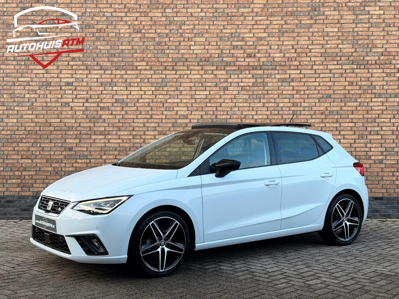 SEAT Ibiza - 1.0 TSI FR 116pk Pano Virtual Beats Acc Led Alca Climatr - AutoWereld.nl