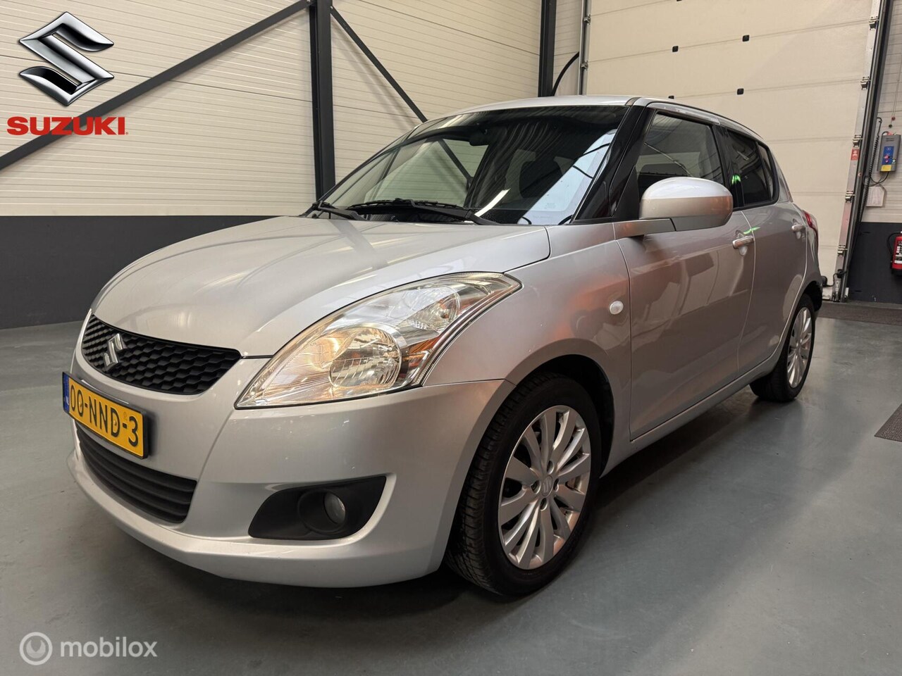Suzuki Swift - 1.2 Exclusive Carplay|Clima|Cruise|NL-Auto! - AutoWereld.nl