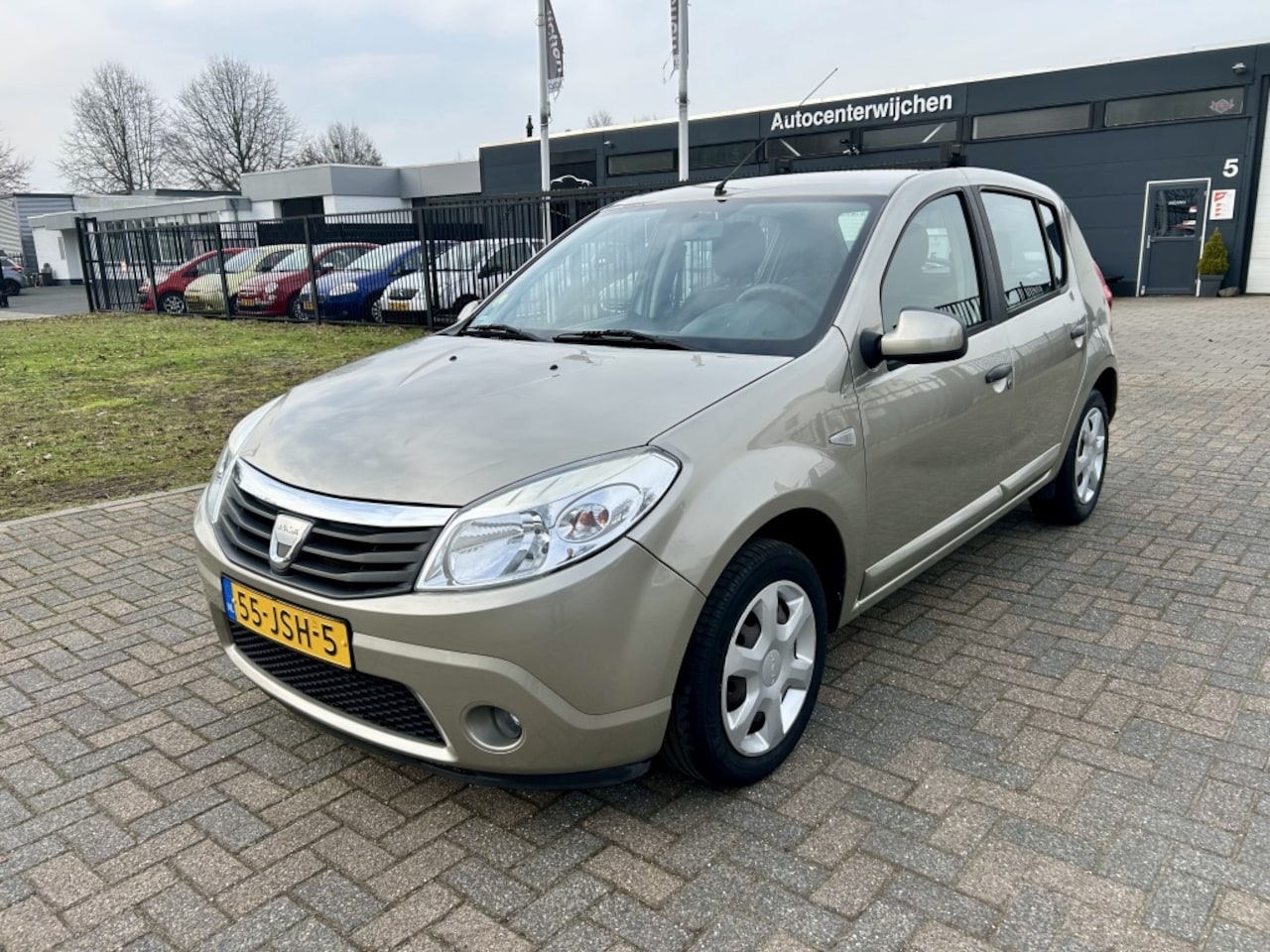 Dacia Sandero - 1.2 - Airco - Nette Auto - AutoWereld.nl