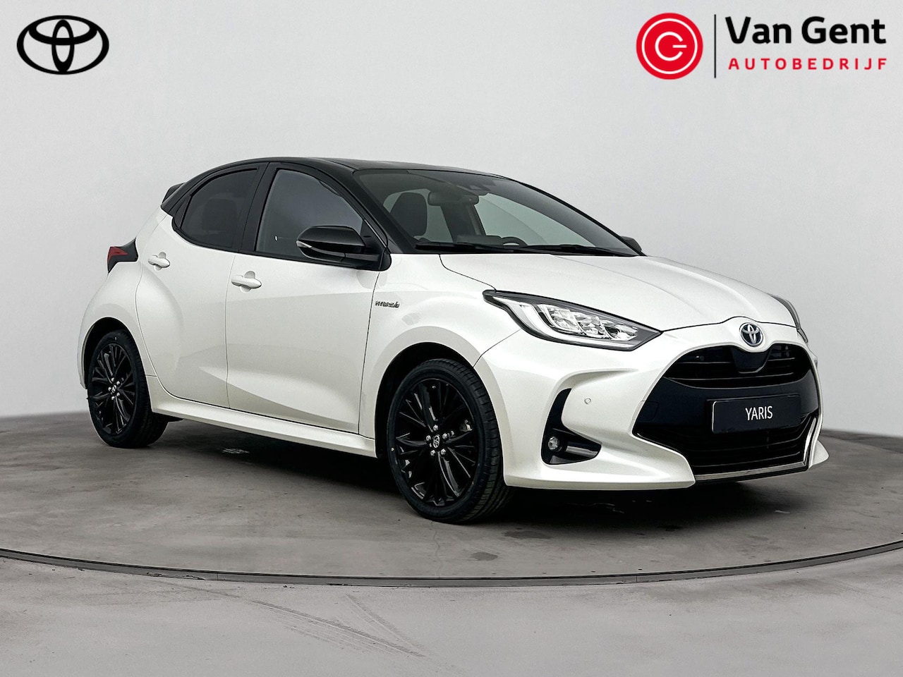 Toyota Yaris - 1.5 Hybrid Executive | Navigatie | Dodehoek detectie | Head-up display | Stoelverwarming | - AutoWereld.nl