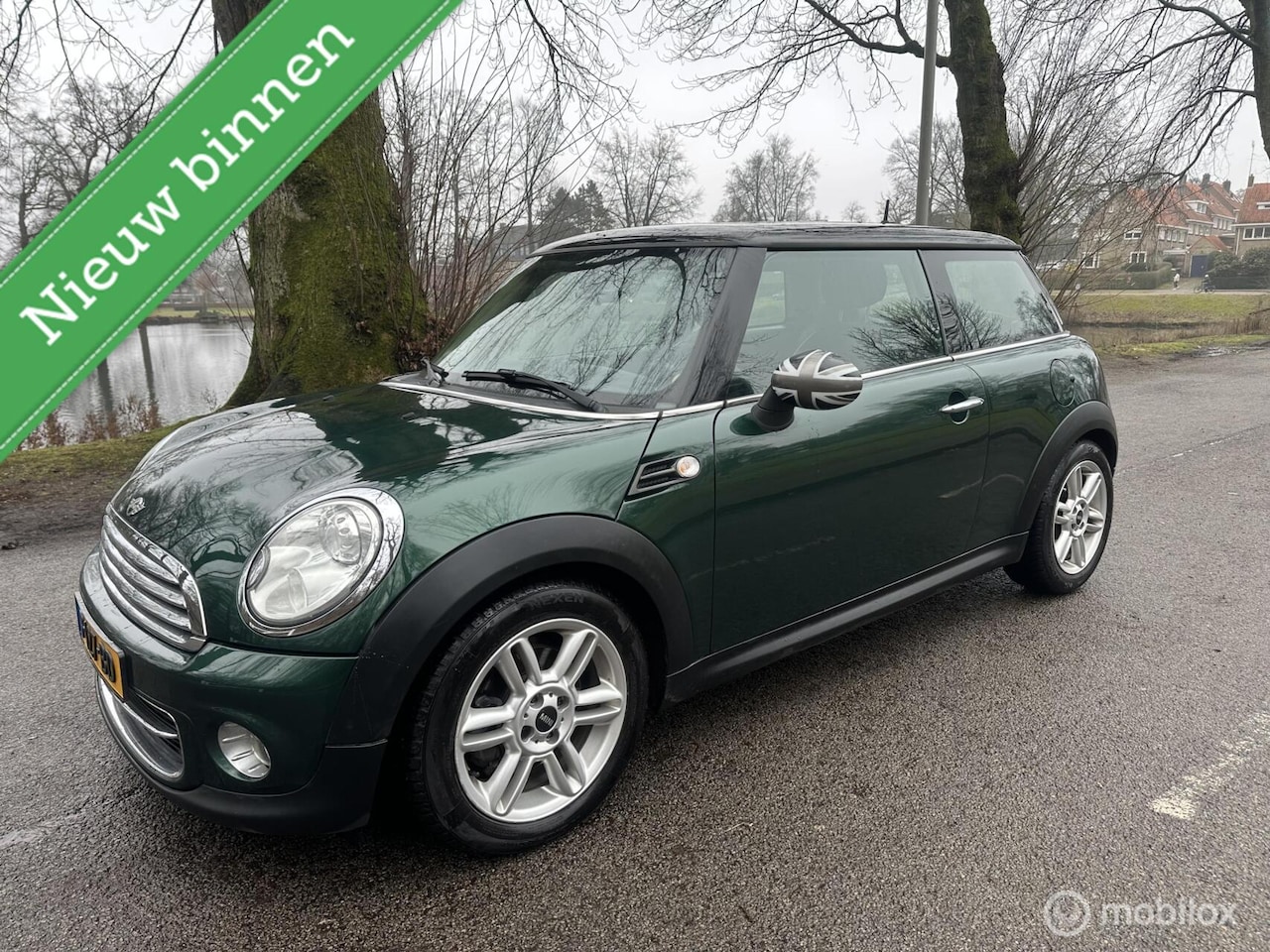 MINI Cooper - Mini 1.6 AUTOMAAT PANO XENON LEER - AutoWereld.nl