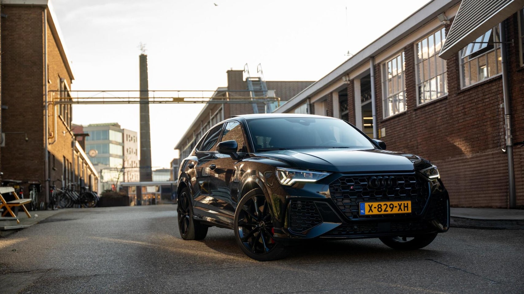 Audi RSQ3 - RS Q3 2.5 TFSI PANO|Bang en Olufsen - AutoWereld.nl