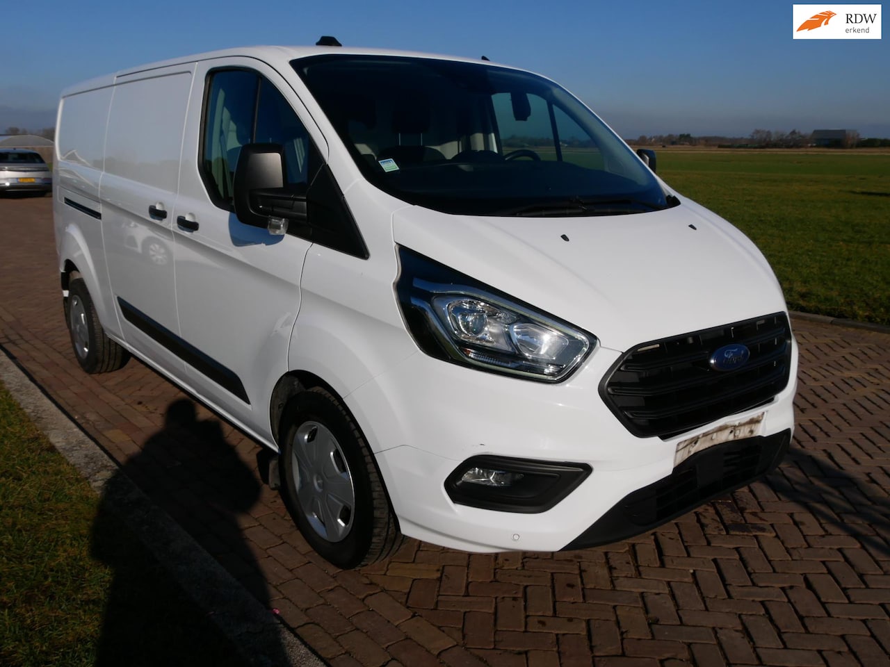 Ford Transit Custom - 300 2.0 TDCI L2H1 Trend AUT. AC ** 12599 EX BTW ** - AutoWereld.nl