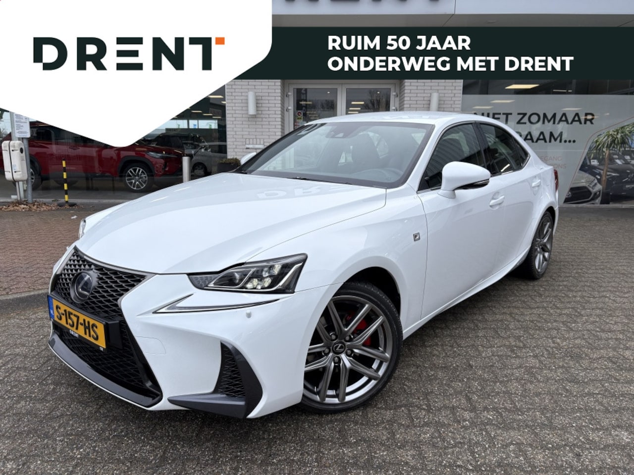 Lexus IS - 300h Hybrid F-Sport Line | Navi | Dashcam v/a | Leder | - AutoWereld.nl