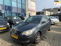Volkswagen Polo - 1.2 Optive Climate Control, APK 02/27