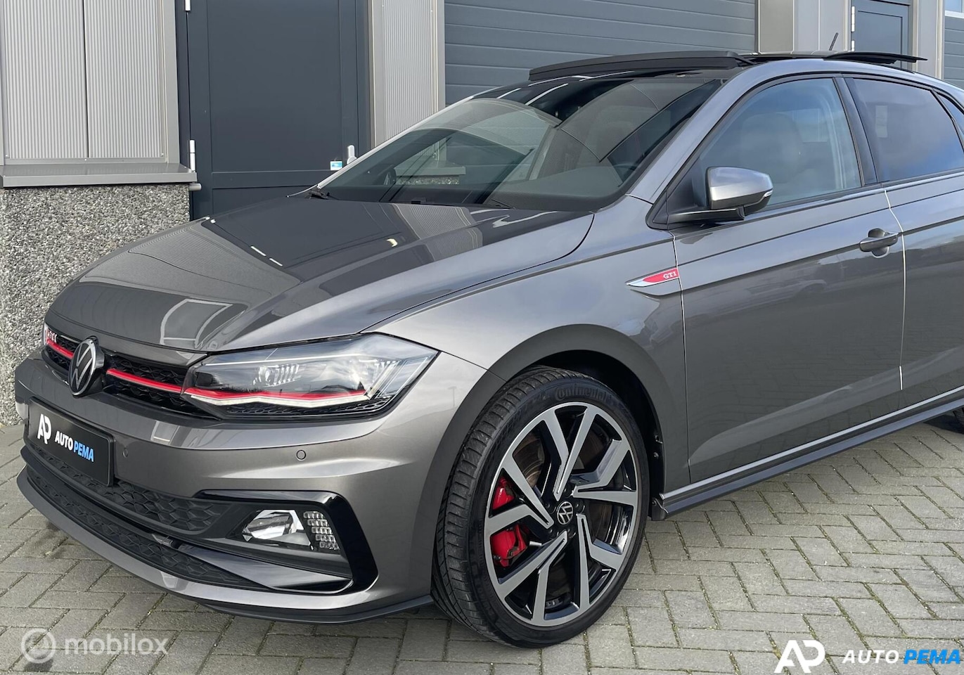 Volkswagen Polo - 2.0 TSI GTI DSG 207PK Keyl Pano Cam - AutoWereld.nl