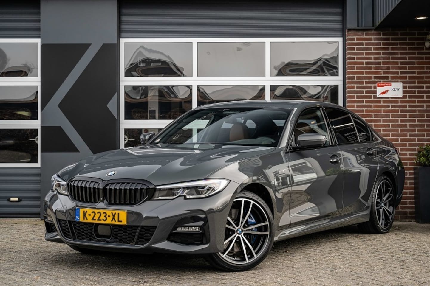 BMW 3-serie - 330 330e High Executive | NAP | M-Sport | H/K | Laser | ACC | Driving ass. prof | 360° cam - AutoWereld.nl