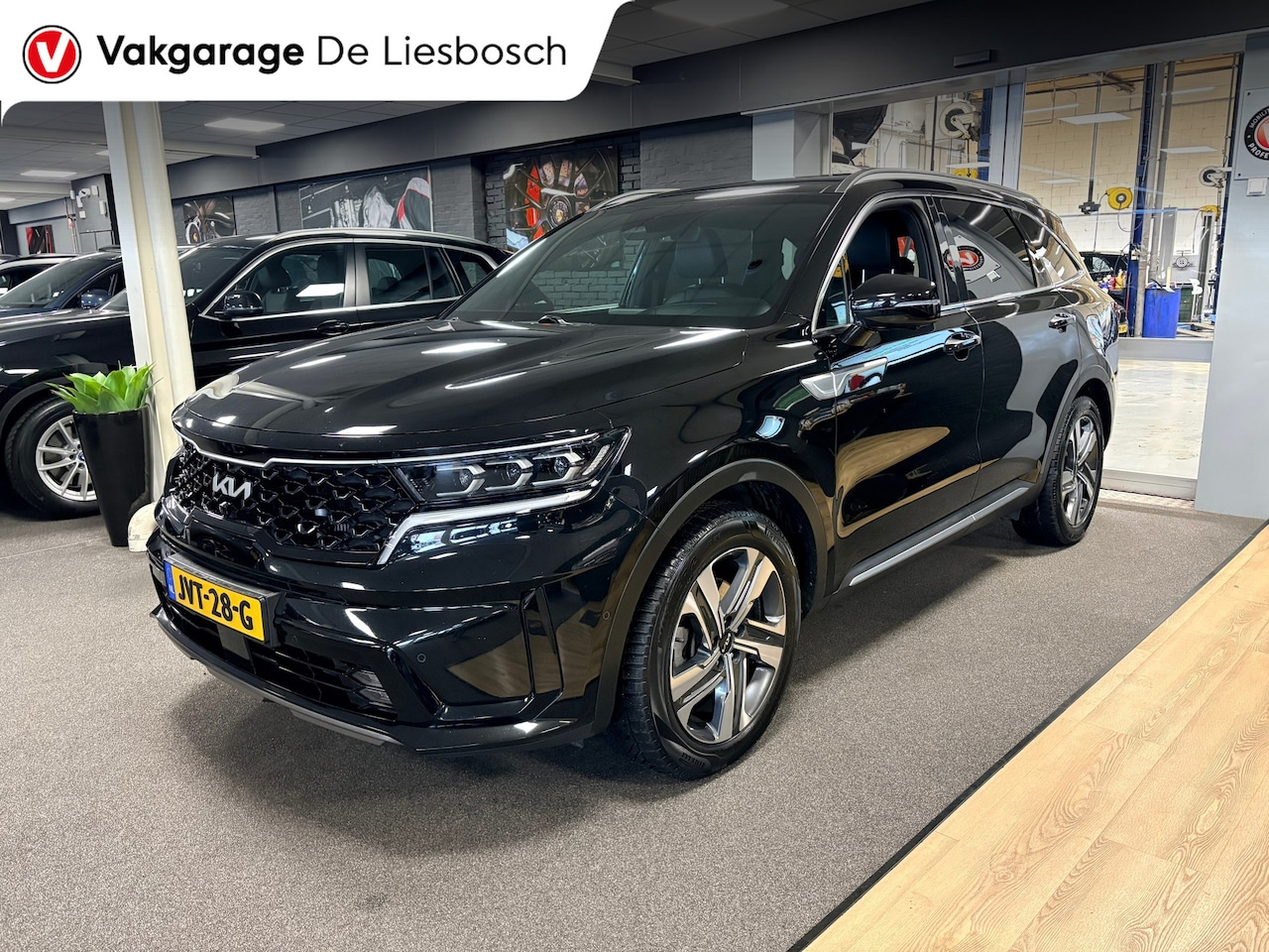 Kia Sorento - 1.6 T-GDI Plug-in Hybrid 4WD ExecutiveLine 5 persoons / panorama-dak / 360camera / Bose - AutoWereld.nl