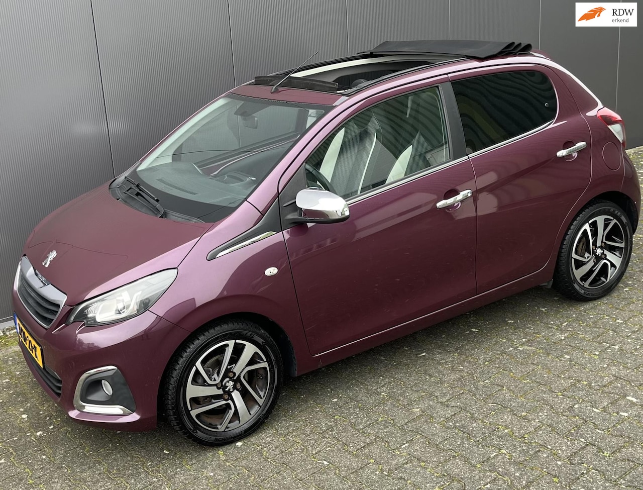 Peugeot 108 - 1.2 Allure cabrio top distributieriem en remmen - AutoWereld.nl