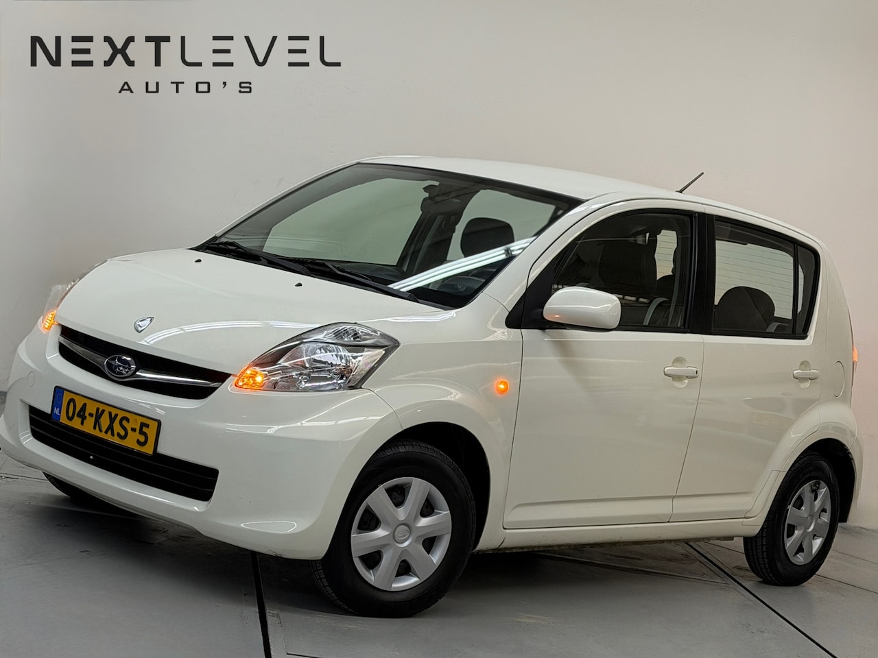 Subaru Justy - Daihatsu Sirion 1.0 Comfort Leder Bekleding Airco Nieuwe Banden - AutoWereld.nl
